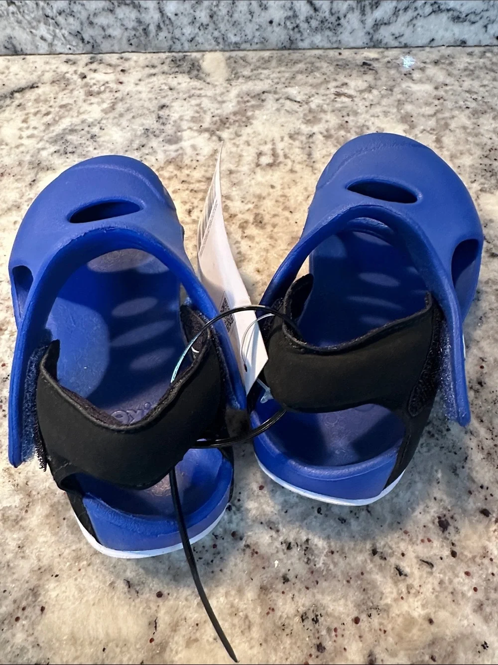 NWT Nike Kids Blue Closed-Toe Sandal with Black Strap